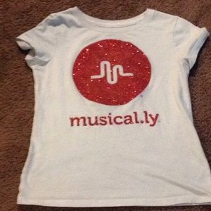 Girls musical.ly tee-shirt